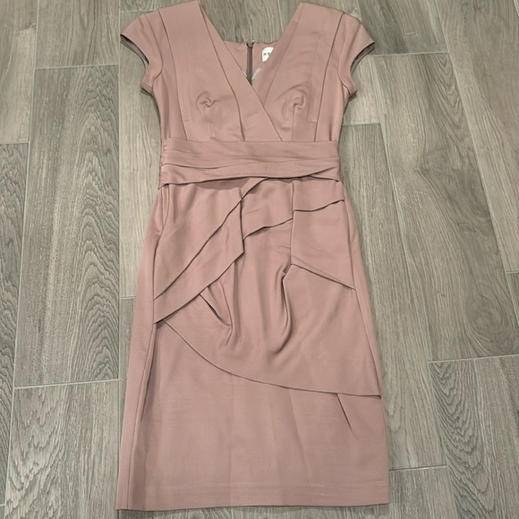 Reiss Women’s Tan Short Sleeve Dress Size 2 - Picture 1 of 4